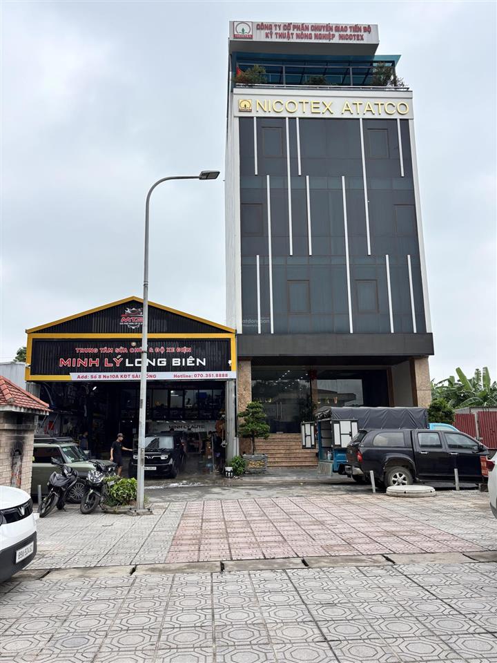 Hiếm  đất đấu giá kđt sài đồng giáp vinhomes vinmec xây văn phòng cực đẹp 175m2 chỉ 3x tỷ