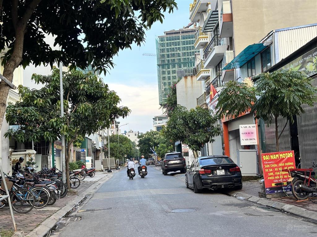 Vip bán nhanh lô đất mặt phố lô góc 2 mặt phố to kinh doanh tại phúc lợi rất giá trị 88m2 23.5 tỷ