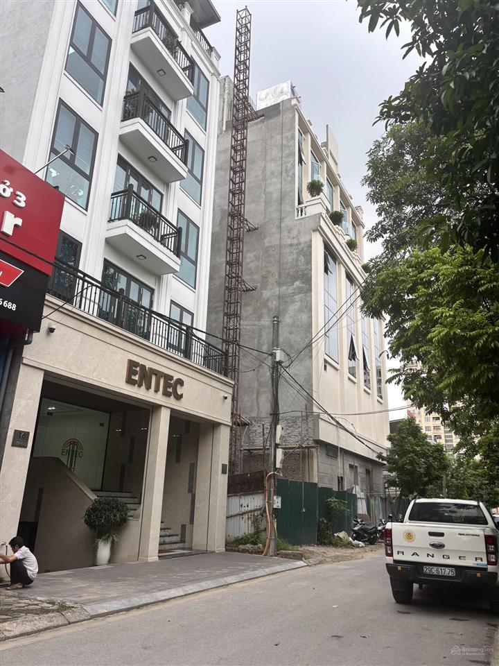 Hiếm  bán nhà cấp 4 kđt phố sài đồng, view trường học đường to, 132m2, giá rất tốt
