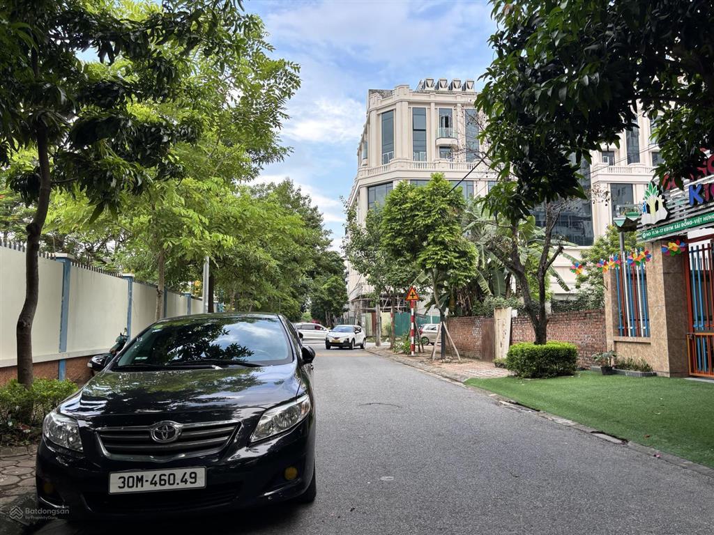Bán mảnh đất đấu giá kđt sài đồng view trường học công viên cạnh vinhomes 132m2 giá đầu tư giá trị