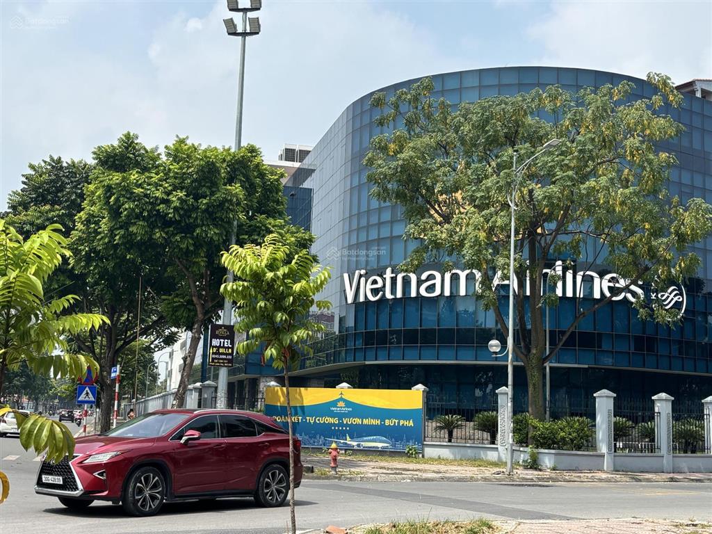 Bđs hàng hiệubán nhà lô góc mặt phố hoàng như tiếp ngay cầu trần hưng đạo trung tâm bồ đề giá trị