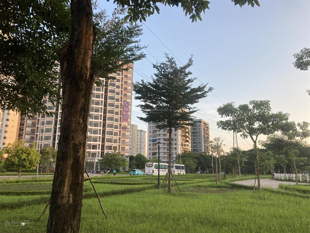 Các bác thật nhanh tay ạ  liền kề đẹp kinh doanh ven hồ kđt sài đồng 140m2 chỉ 36 tỷ rất giá trị