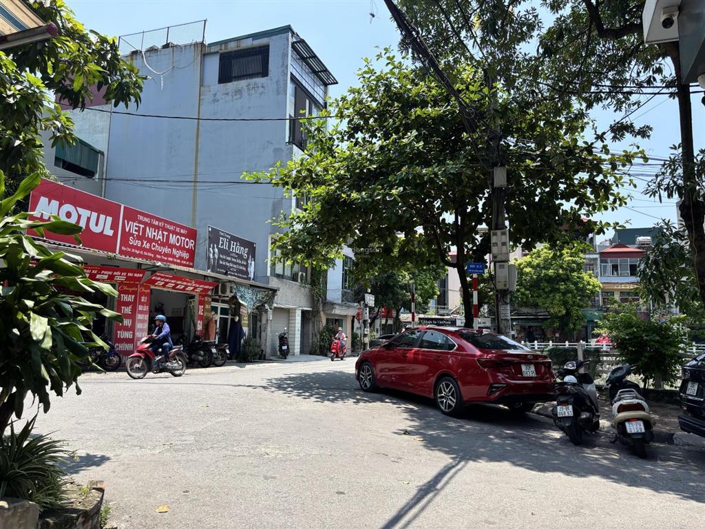 Bán nhà cấp 4(bán đất) ngõ thông ô tô vào ngay phố ẩm thực trung tâm sài đồng sầm uất 60.8m2 10.8tỷ