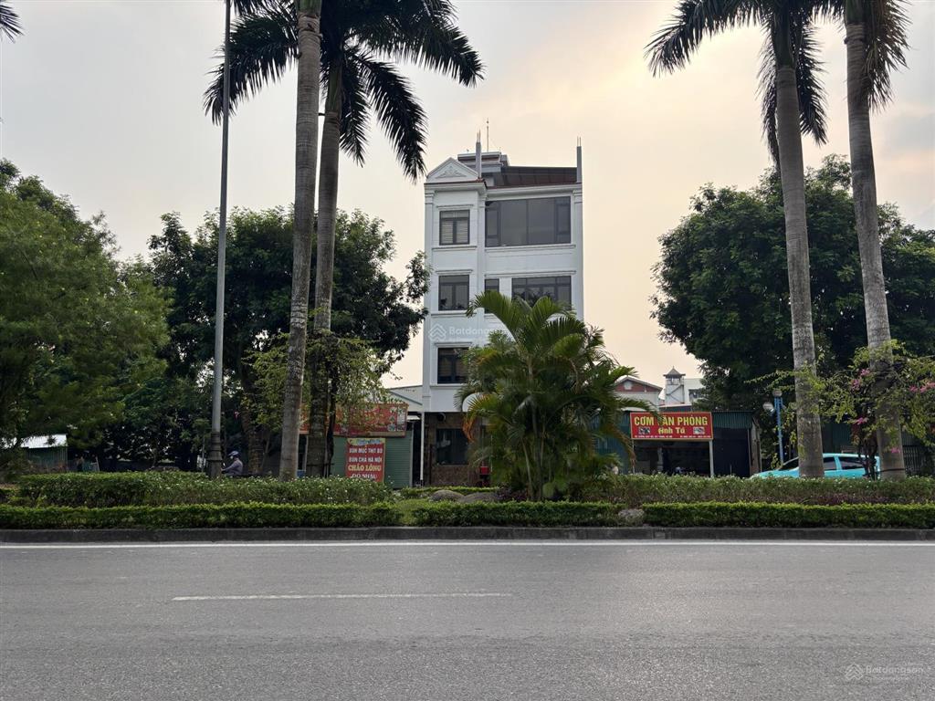 Bán mảnh đất mặt phố giáp hải trục chính đi văn giang ecopark 280m2 mặt tiền 16m đối diện công viên