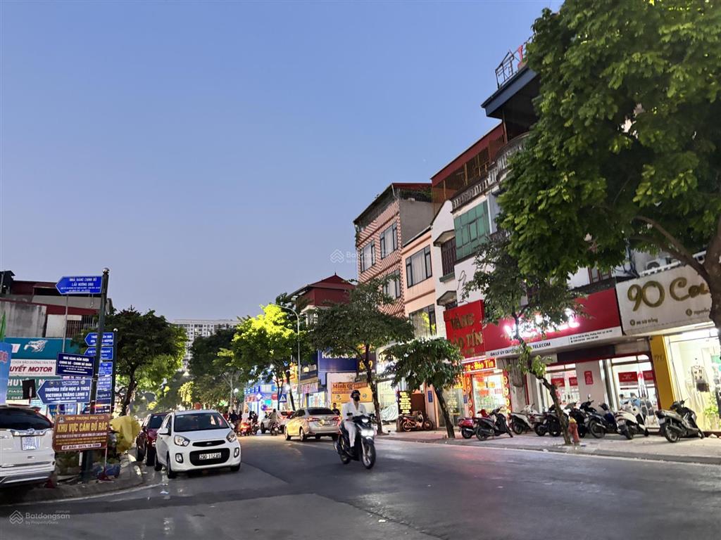 Vip hiếm  bán nhà 5.5 tầng căn góc mặt phố sài đồng ngay ngã ba sầm uất suốt ngày đêm 88m2 có 42tỷ