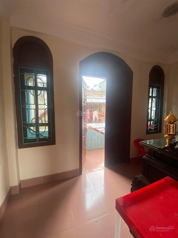 Bán căn nhà 4.5 tầng đường ô tô tránh nhau ngay phố sài đồng 40m2 giá 9 tỷ