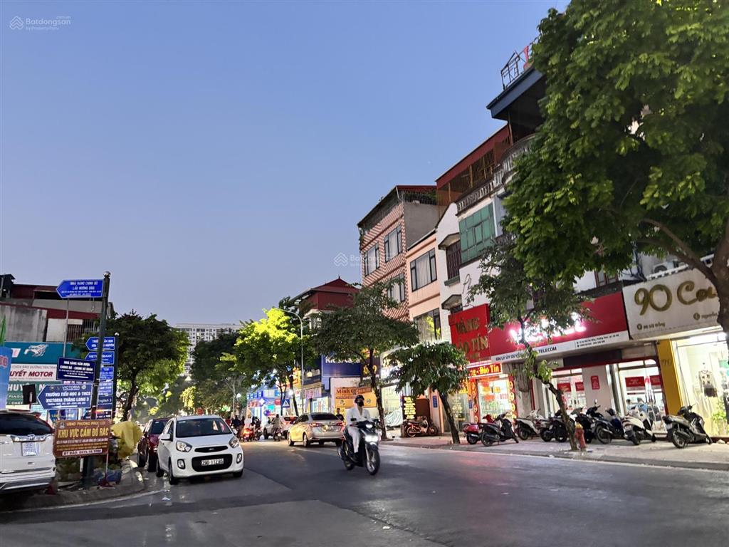 Quá hiếmnhà 4 tầng ngõ 6m thông ngay chợ và phố sài đồng sầm uất tiện ích 40m2 mt 4.2m giá cực rẻ