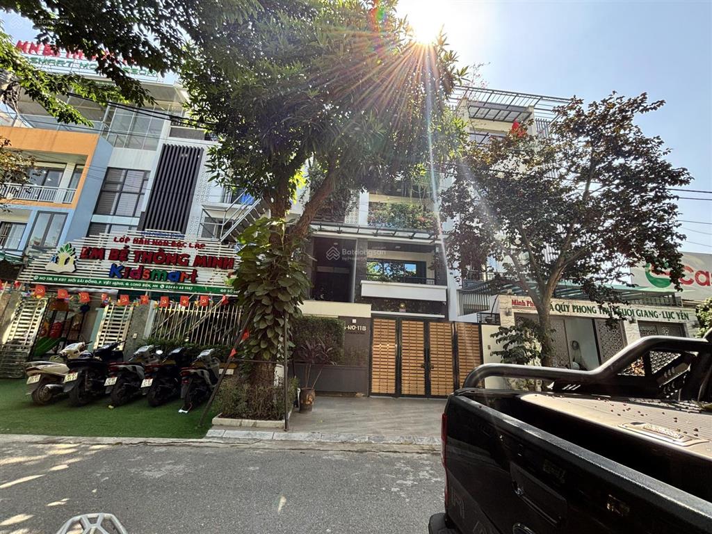 Bán mảnh đất đẹp view thoáng tự xây nhà khu phân lô giữa trung tâm kđt sài đồng 132m2 chỉ 33 tỷ