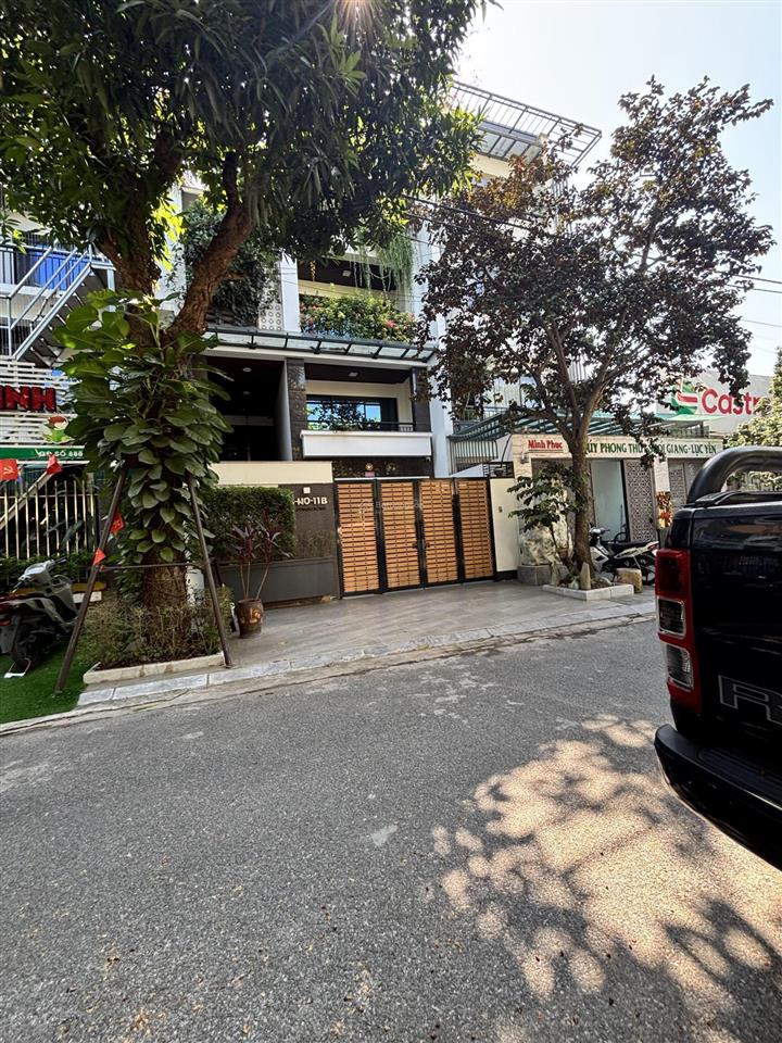 Bán mảnh đất đẹp view thoáng tự xây nhà khu phân lô giữa trung tâm kđt sài đồng 132m2 chỉ 33 tỷ