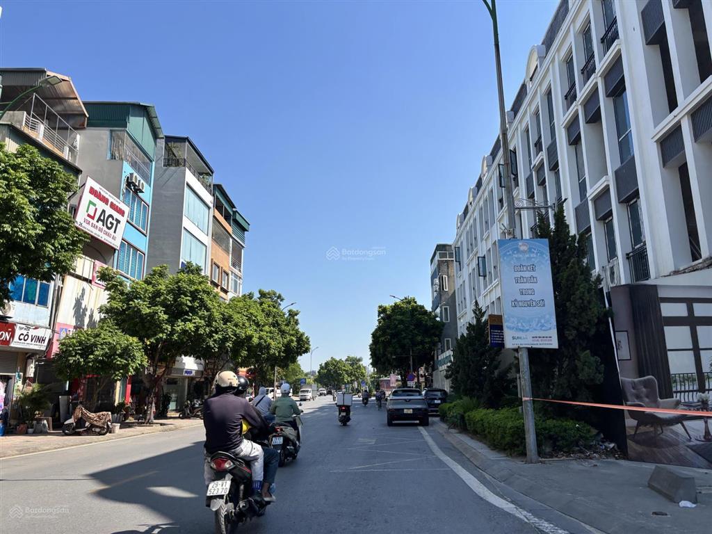 Vipbán căn shophouse lô góc 2 mặt đường to 5 tầng mặt đường 25m đẹp thạch bàn 174m2 chỉ 54 tỷ