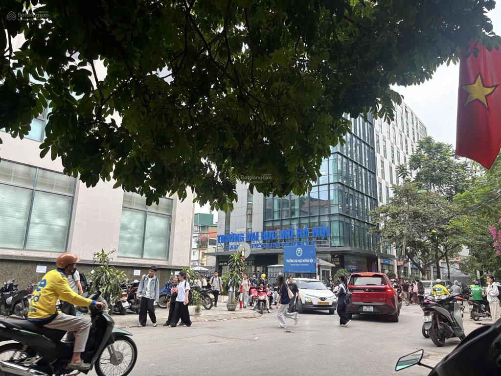 Bán nhà liền kề mới tinh thang máy khu đô thị mới ngay phố lạc trung gần times city chỉ 400tr/m2