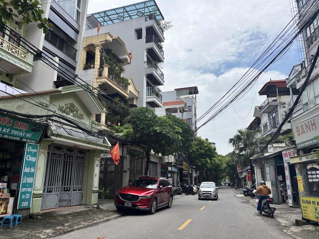 Bán mảnh đất đẹp nhỏ xinh mặt phố hoa lâm gần bigc trung tâm việt hưng 50m2 mặt tiền 5m chỉ 16 tỷ