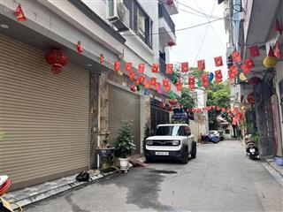 Hiếm  nhà 4.5 tầng ngõ 6m ngay phố và chợ sài đồng 40m2 mặt tiền 4.2m giá chỉ 8.5 tỷ