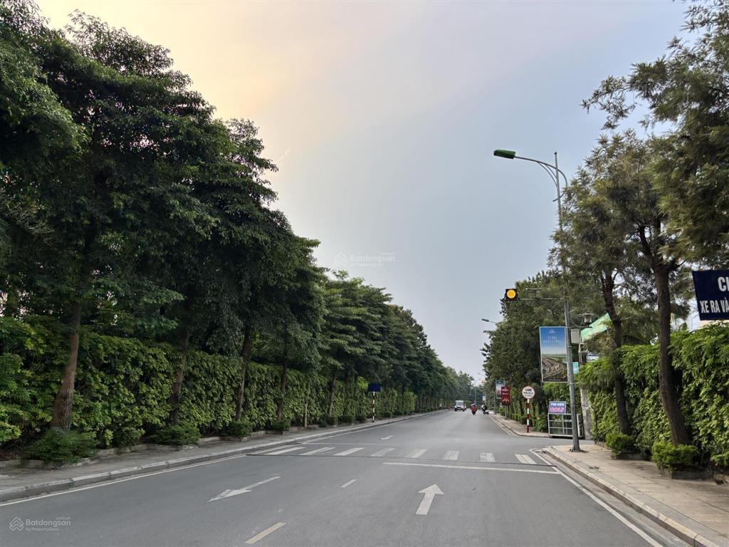 Hiếm bán căn nhà lô góc hai mặt đường to khu phân lô quân đội 918 cạnh aeon và sân golf 85m2 17 tỷ