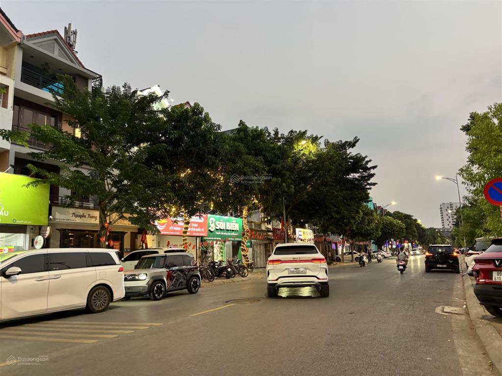 Liền kề thô 4 tầng kđt việt hưng đáng sống 114m2 mặt tiền 5.7m giá chỉ 32.5 tỷ