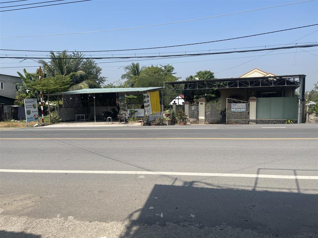 1 sào 9 đất mặt tiền đường lý thái tổ, nhơn trạch, đồng nai. có nhà mái thái + mặt bằng buôn bán