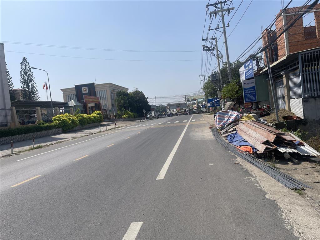 1 sào 9 đất mặt tiền đường lý thái tổ, nhơn trạch, đồng nai. có nhà mái thái + mặt bằng buôn bán