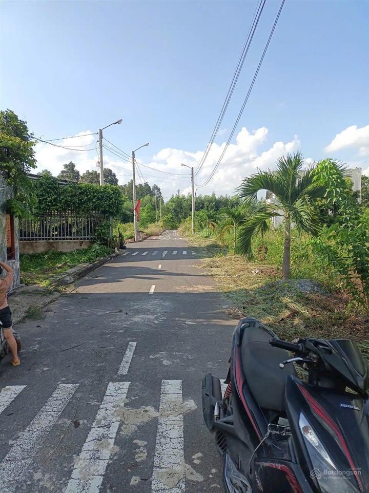 Bán gấp lắm lô đất kế bên khu công nghiệp long đức. sổ riêng và thổ cư giá 1ty6