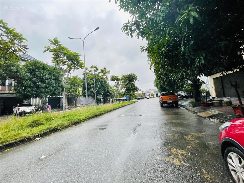 Cần bán lô đất hiếm tại kdt danatol cửa tiền  vinh tân đường đôi rộng 30m