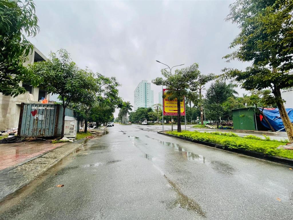 Cần bán lô đất hiếm tại kdt danatol cửa tiền  vinh tân đường đôi rộng 30m