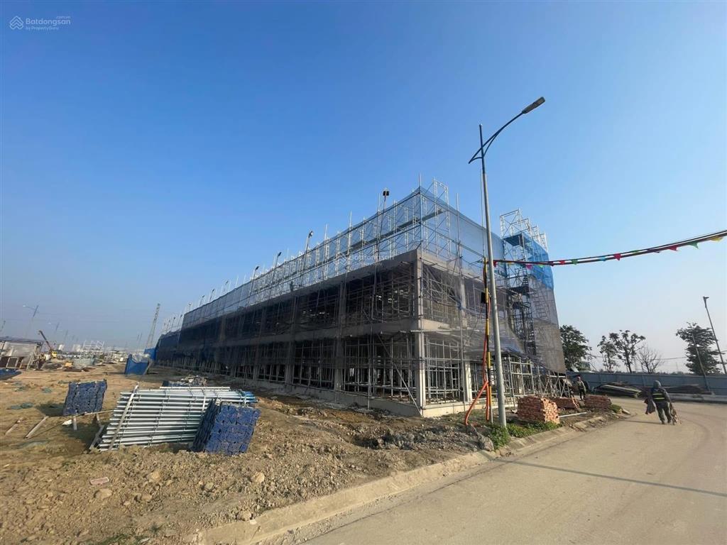 Bán shophouse dự án vsip giai đoạn 2 gần cổng vsip giá đầu tư đợt đầu