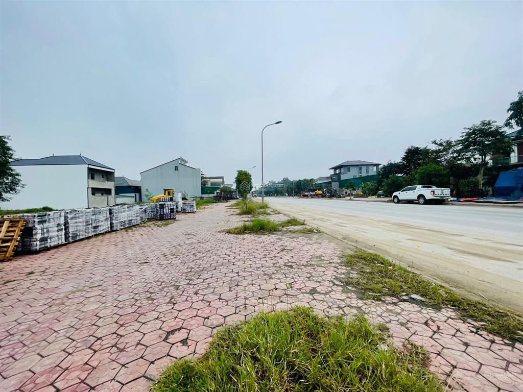 Bán đất mặt đường 35m, kinh doanh tốt, khu quy hoạch xuân đồng, nghi đức hạ tầng đẹp gần đường 72m