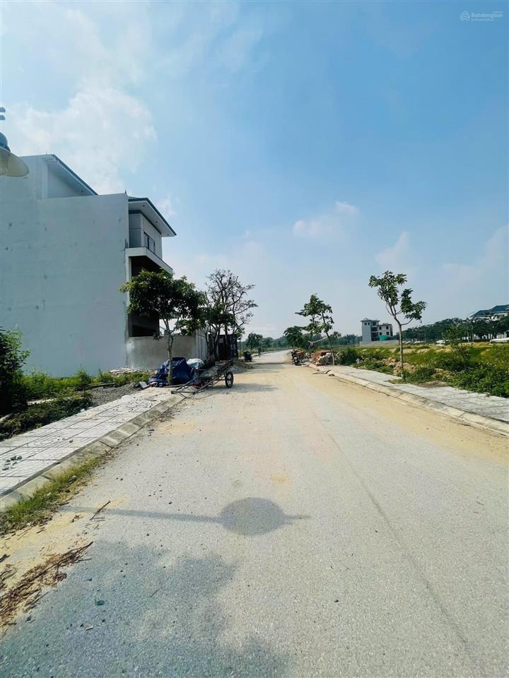 Bán lô đất vị trí vàng ngay khu đô thị handico vinh tân siêu đẹp và thoáng mát giá đang rất mềm