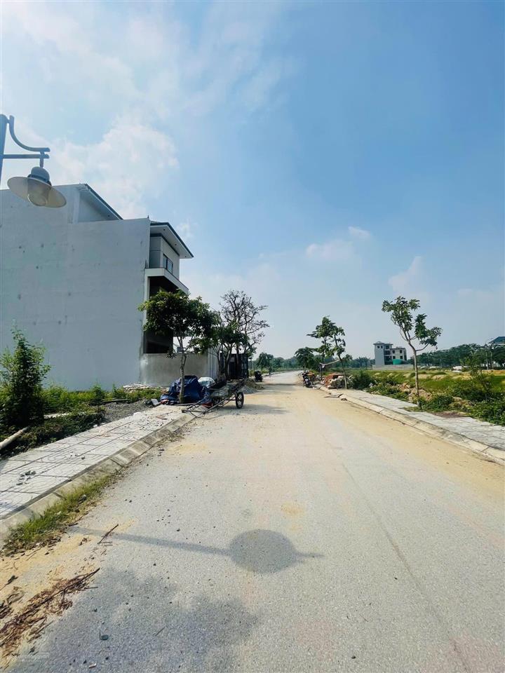 Bán lô đất vị trí vàng ngay khu đô thị handico vinh tân siêu đẹp và thoáng mát giá đang rất mềm