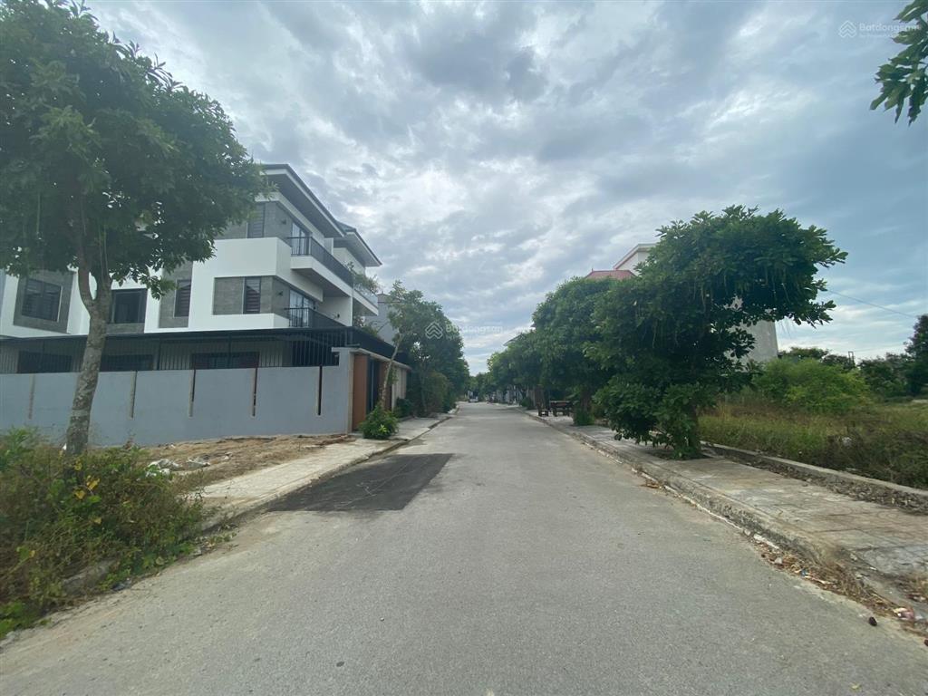 Bán lô đất vị trí vàng ngay khu đô thị handico vinh tân siêu đẹp và thoáng mát giá đang rất mềm