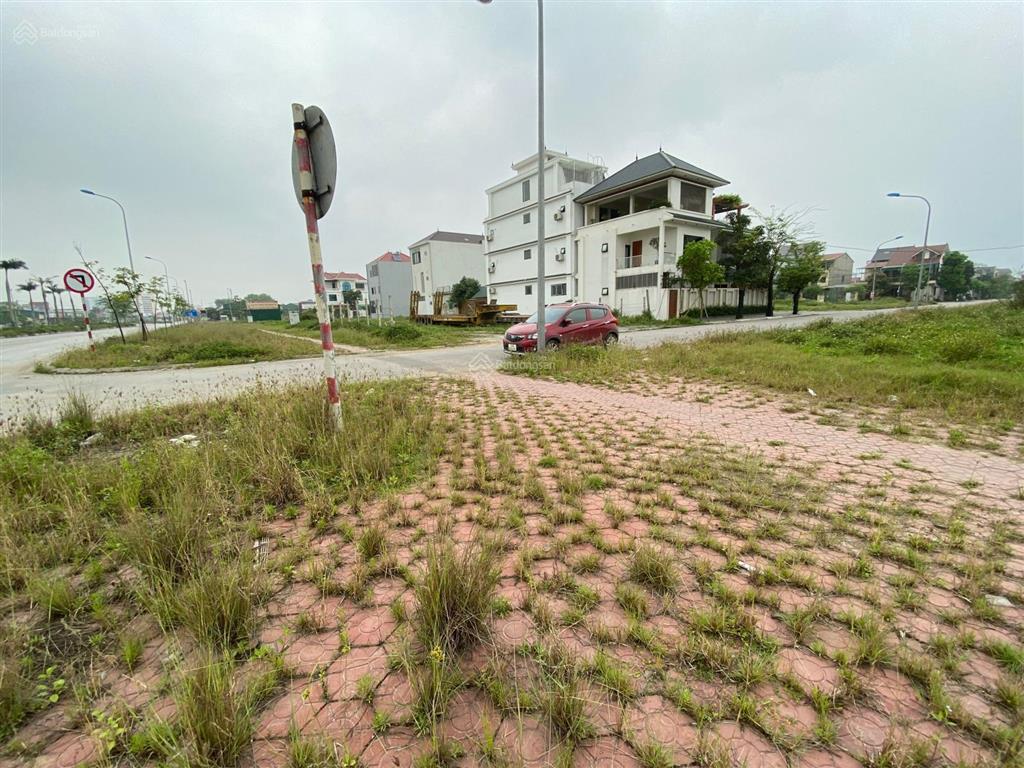 Bán đất mặt đường 72m quán bàu khối 7 kinh doanh tốt vỉa hè rộng giá hời khu vực đáng để đầu tư