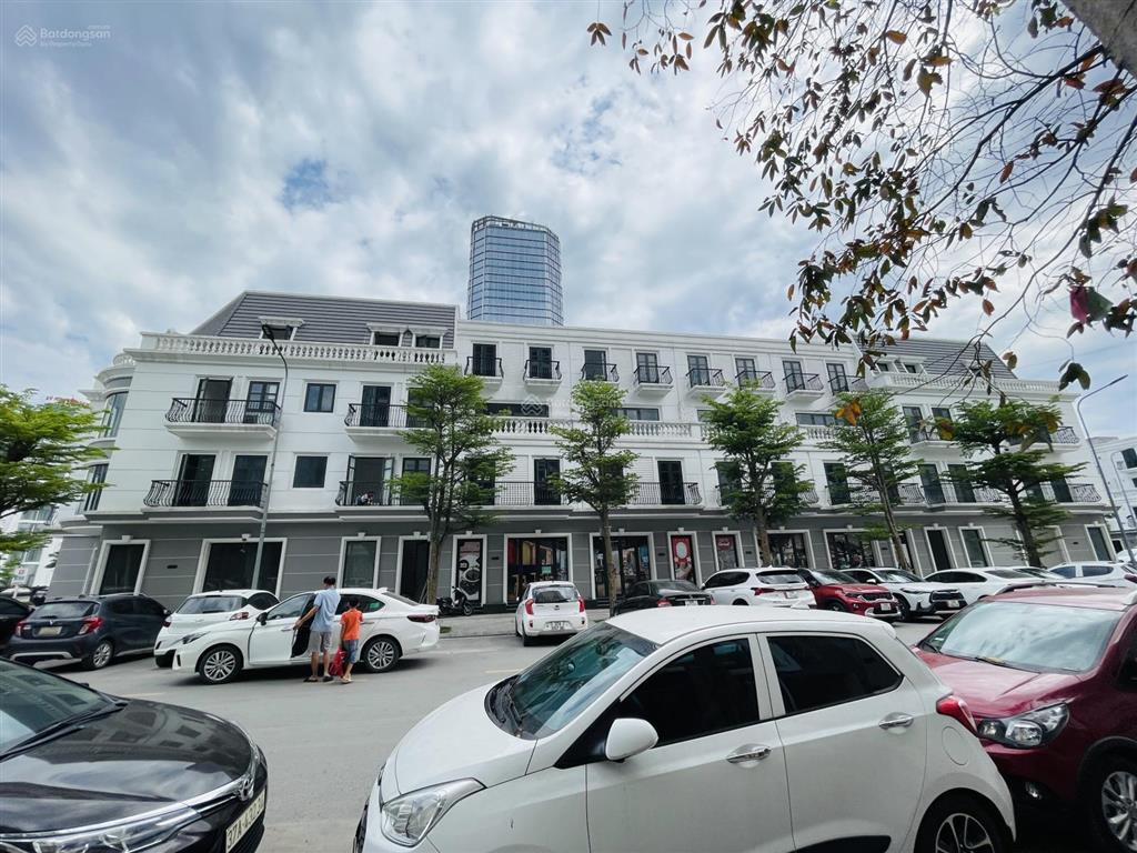 Cần bán gấp nhà phố 4 tầng mặt đường quang trung, vị trí kim cương