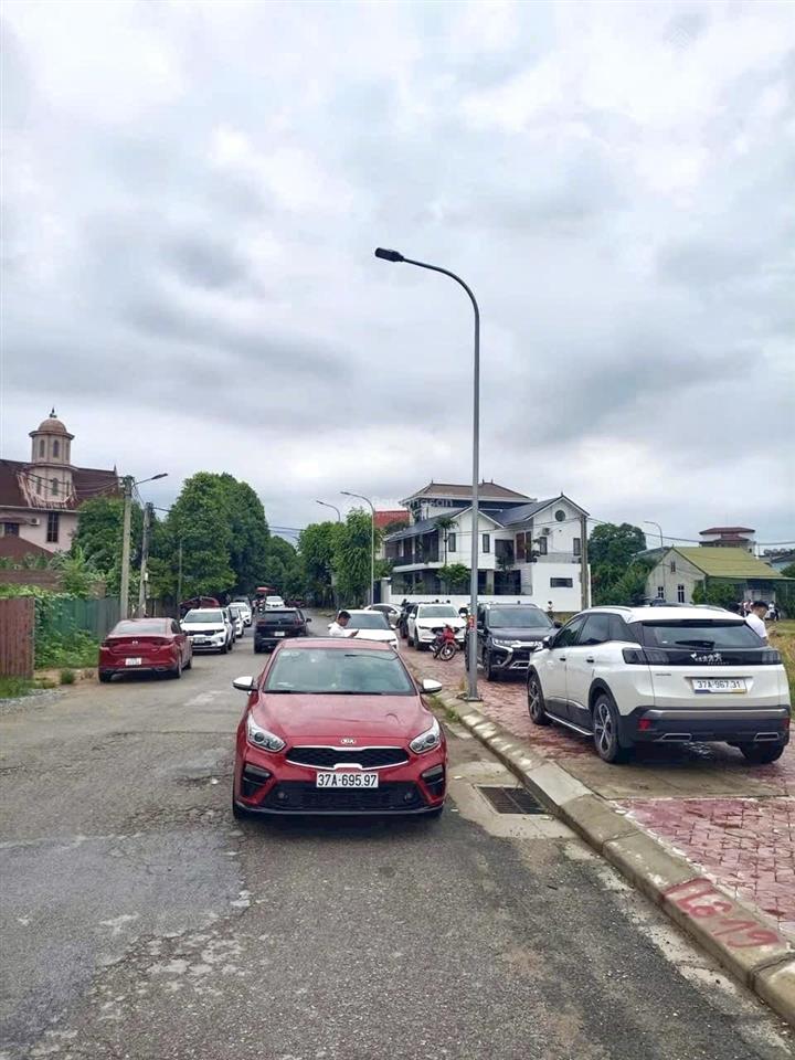 Bán đất đấu giá hưng dũng bên cạnh khu đô thị đồng dâu