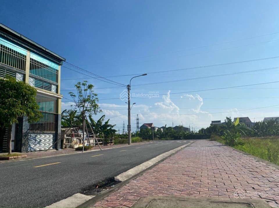 Bán lô góc khu đấu giá mai lộc góc đường 15m gần đường 72m và uỷ ban hưng đông