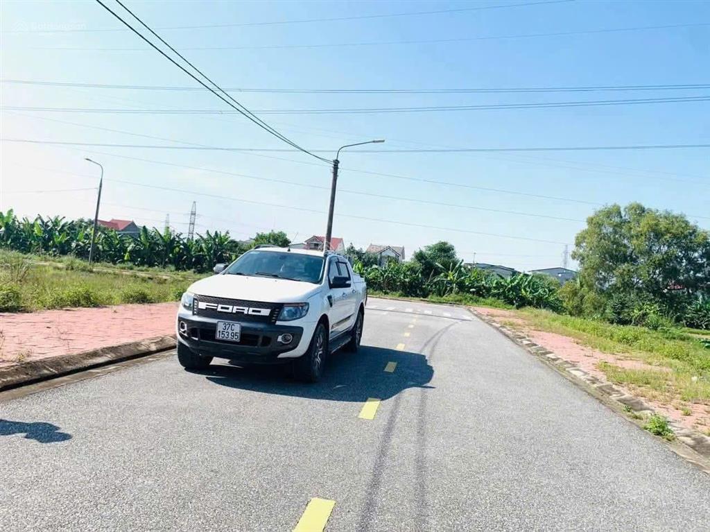 Bán lô góc khu đấu giá mai lộc góc đường 15m gần đường 72m và uỷ ban hưng đông