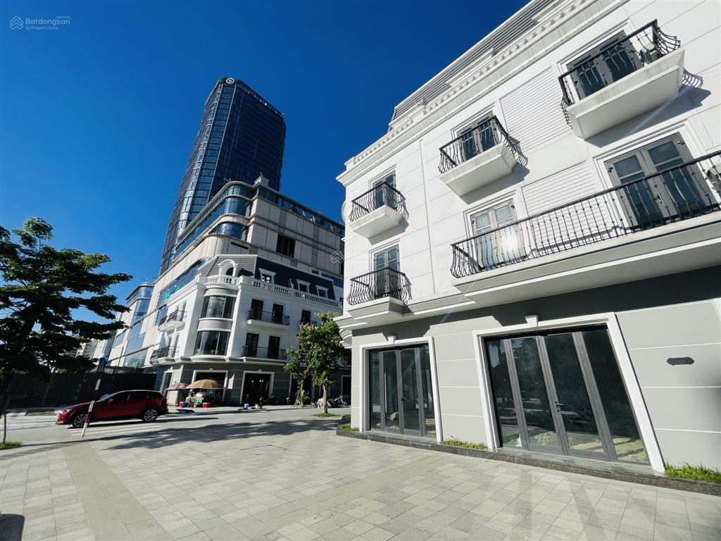 Bán căn shophouse vincom đường tràng tiền 23m kề vincom plaza