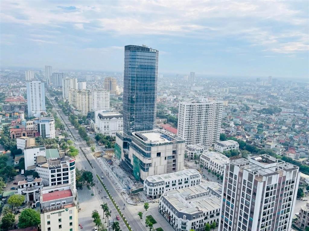 Bán căn shophouse vincom đường tràng tiền 23m kề vincom plaza