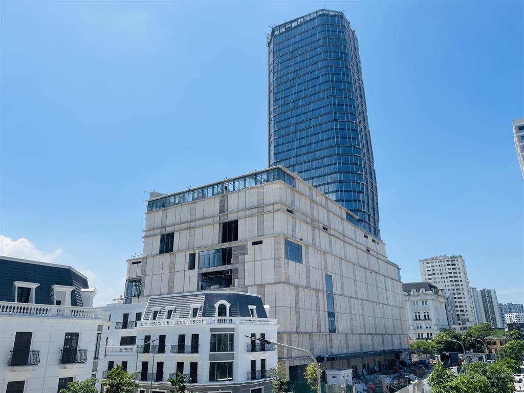 Bán căn shophouse vincom đường tràng tiền 23m kề vincom plaza