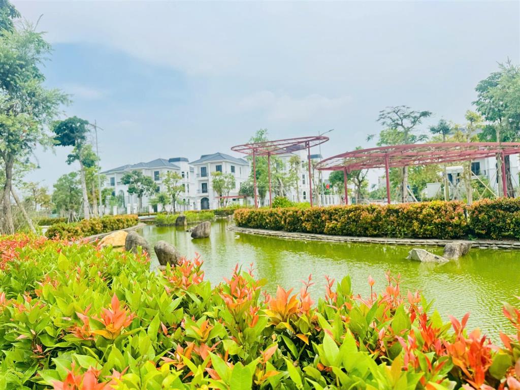 Cần bán biệt thự 330m2 vinh heritage