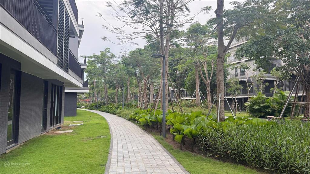 Bán căn song lập siêu biệt thự phố quảng trường