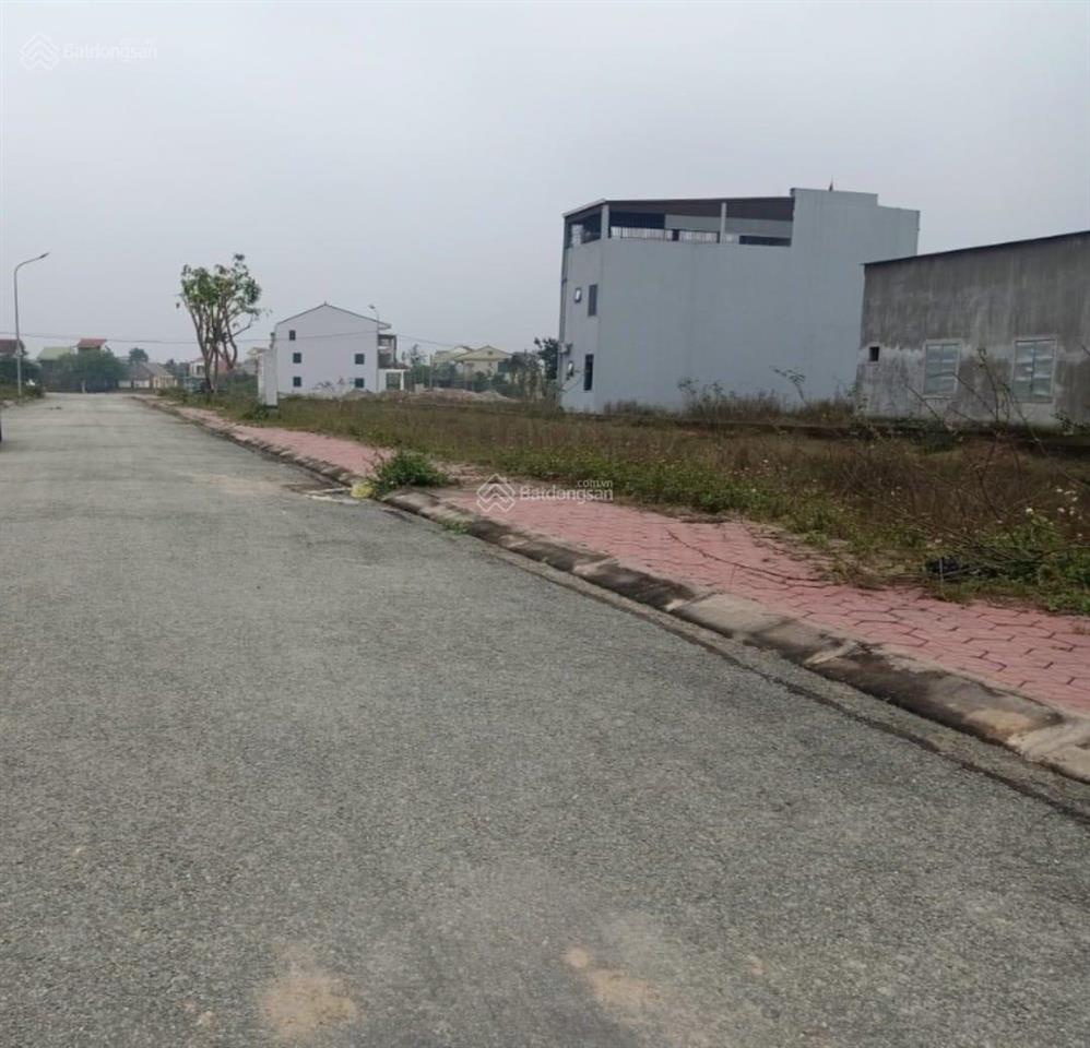 Bán đất khu đấu giá mới khối 2, vinh tân, lối 2 đường trần đình san 18m
