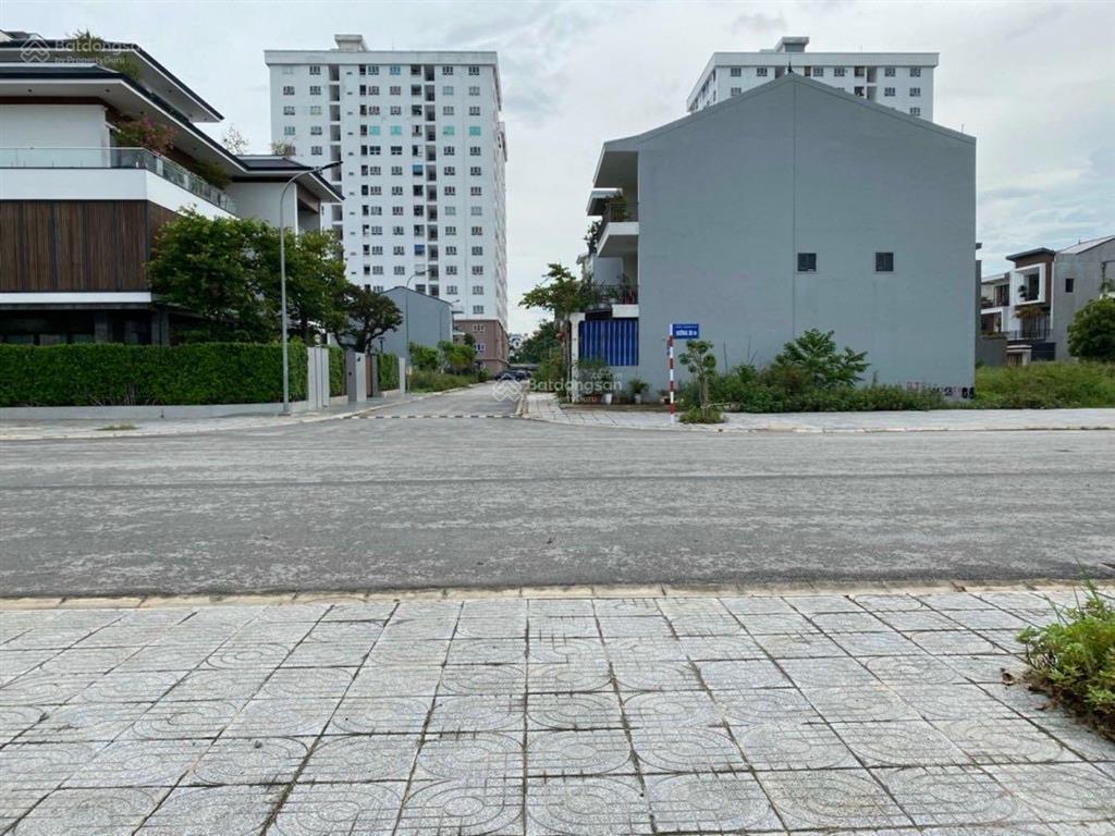 Bán đất golden city 6a diện tích 133m2 (7x19m) hướng đông bắc view trường học và gần trụ sở công an