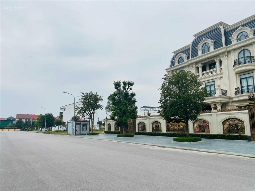 Bán đất golden city 6a diện tích 133m2 (7x19m) hướng đông bắc view trường học và gần trụ sở công an