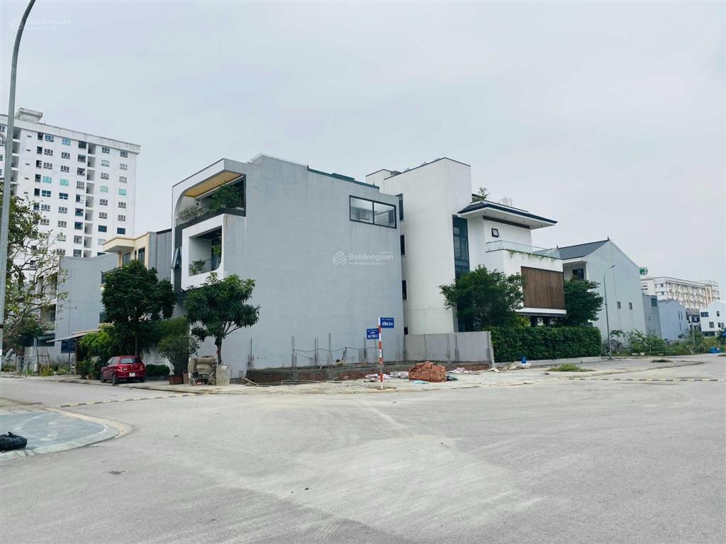 Bán đất golden city 6a diện tích 133m2 (7x19m) hướng đông bắc view trường học và gần trụ sở công an