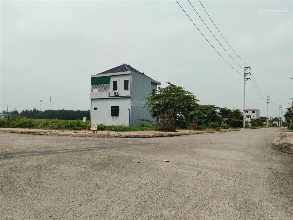 Cần tiền bán lô đất khu đấu giá xóm 5 hưng chính, giá mềm nhất khu vực đường rải thảm 15m