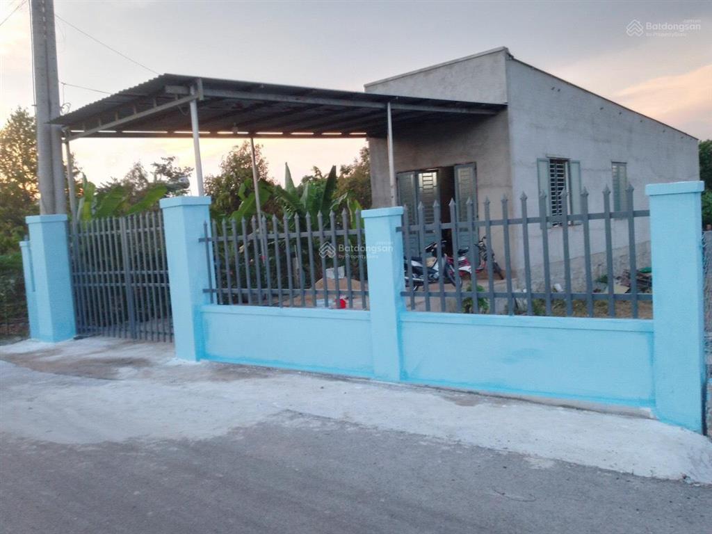 Cho thuê nhà vườn 650m2 giá chỉ 2.5tr/th, gần khu cn châu đức, xã nghĩa thành, tphcm (bà rịa cũ)
