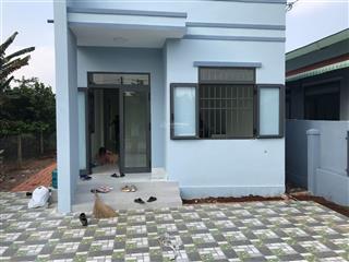 Cho thuê nhà 2pn vườn 710m2, giá 4tr/ tháng, mặt tiền đường lớn đi hồ tràm, xã nghĩa thành, tp hcm