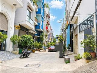Quận 7, nhà 3 tầng, 110m2, gần huỳnh tấn phát, 8 x 13,75, đường xe hơi 8m, nhỉnh 12 tỷ.