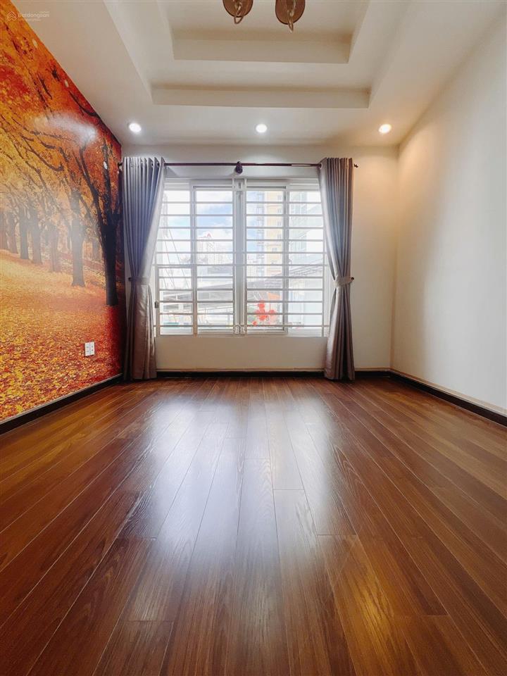 Quận 7, gần huỳnh tấn phát, 3 tầng, hxh đỗ cửa, 91m2, hoàn công chuẩn, nhỉnh 8 tỷ.