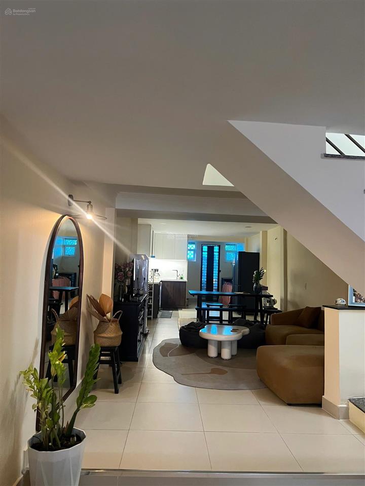 Bán nhà 3 tầng, gần huỳnh tấn phát, gần nguyễn thị thập, quận 7, xe hơi đỗ cửa 45,38m2, giá 6,2 tỷ.