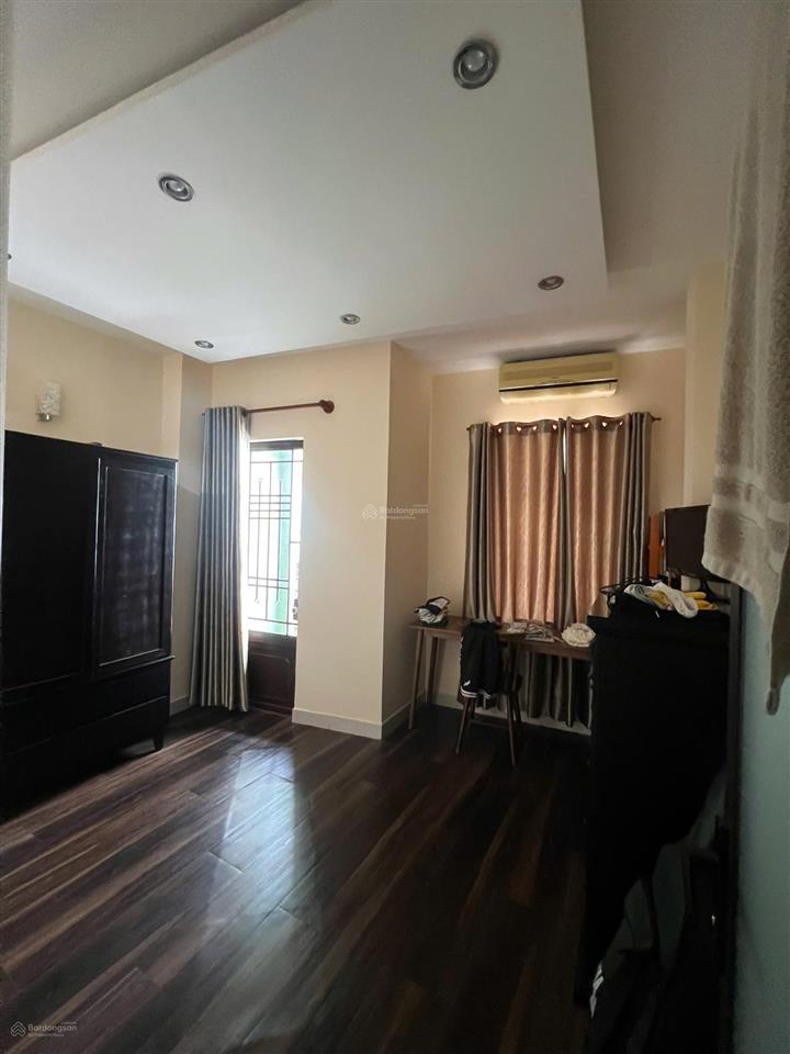 Bán nhà 3 tầng, gần huỳnh tấn phát, gần nguyễn thị thập, quận 7, xe hơi đỗ cửa 45,38m2, giá 6,2 tỷ.